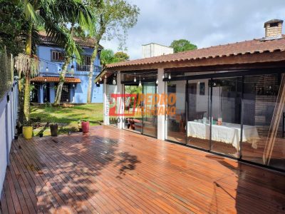 Sobrado, 3 quartos, 180 m² - Foto 1