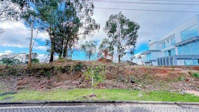 Loteamento e Condomínio, 627 m² - Foto 1