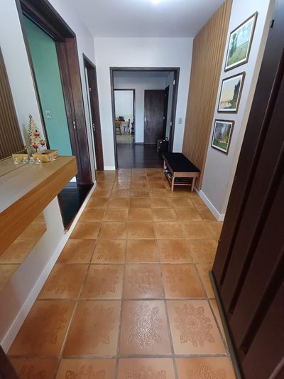 Casa, 4 quartos, 326 m² - Foto 2
