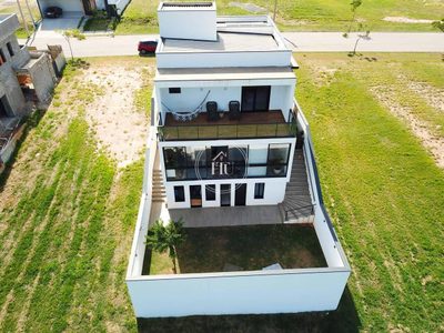 Casa, 4 quartos, 249 m² - Foto 3