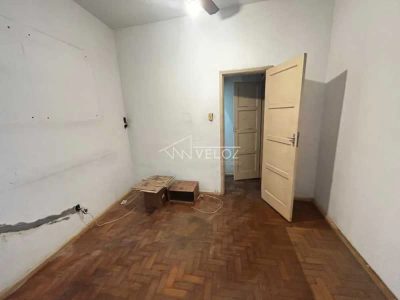 Apartamento, 1 quarto, 42 m² - Foto 2