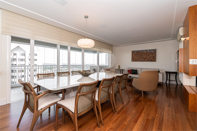 Apartamento, 3 quartos, 190 m² - Foto 2