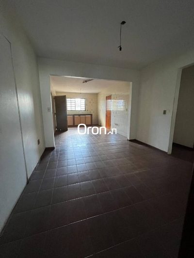Casa, 4 quartos, 202 m² - Foto 2