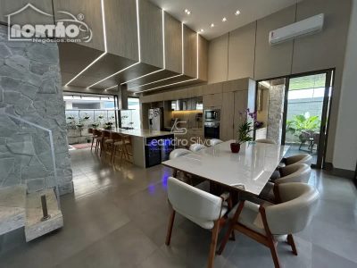 Casa, 1 quarto, 339 m² - Foto 1