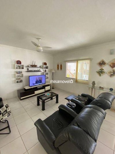 Casa, 3 quartos, 192 m² - Foto 1