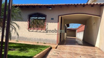 Casa, 4 quartos, 223 m² - Foto 1
