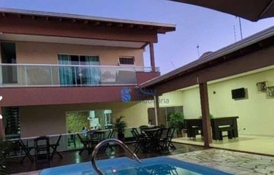 Casa, 4 quartos, 240 m² - Foto 2