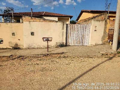 Casa, 2 quartos, 225 m² - Foto 1