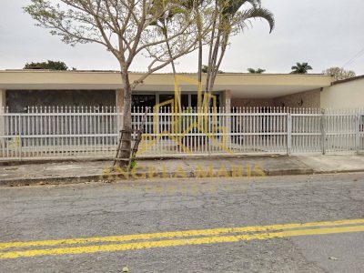 Casa, 4 quartos, 900 m² - Foto 1