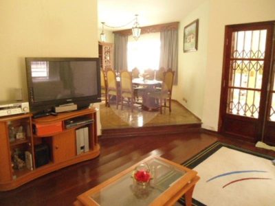 Casa, 3 quartos, 208 m² - Foto 1
