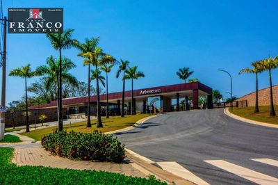 Loteamento e Condomínio, 739 m² - Foto 1