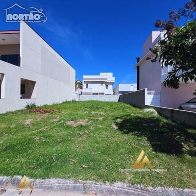 Casa, 300 m² - Foto 1