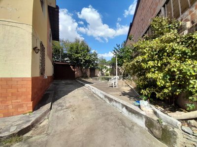 Casa, 3 quartos, 178 m² - Foto 2