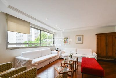 Apartamento, 3 quartos, 210 m² - Foto 1