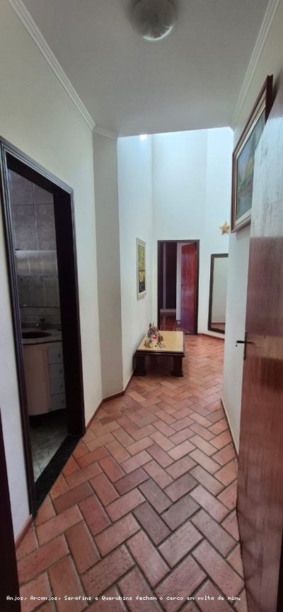 Casa, 4 quartos, 240 m² - Foto 3