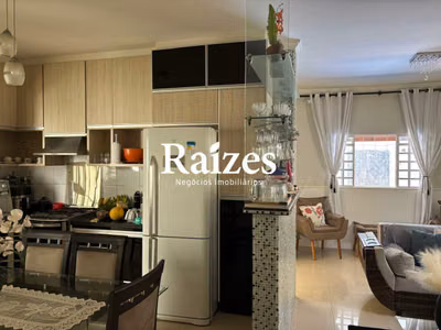 Casa, 4 quartos, 187 m² - Foto 1