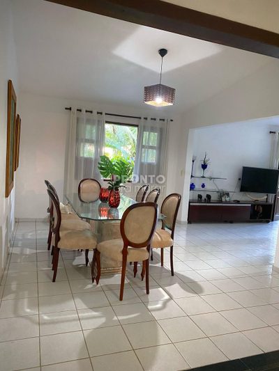 Casa, 6 quartos, 300 m² - Foto 4