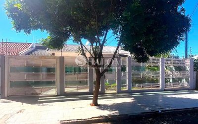 Casa, 3 quartos, 200 m² - Foto 2