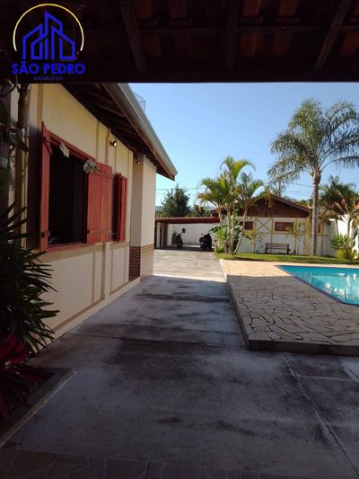 Casa, 4 quartos, 179 m² - Foto 2