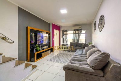 Sobrado, 3 quartos, 194 m² - Foto 1