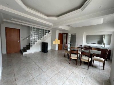 Cobertura, 3 quartos, 200 m² - Foto 1