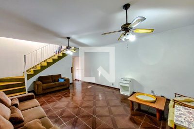 Casa, 3 quartos, 199 m² - Foto 1