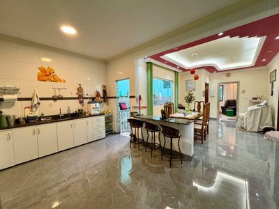 Casa, 3 quartos, 200 m² - Foto 1