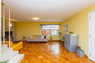 Casa, 4 quartos, 210 m² - Foto 1