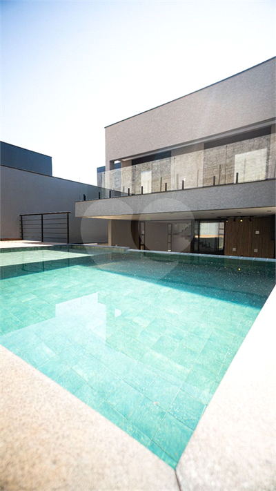 Casa, 3 quartos, 232 m² - Foto 1