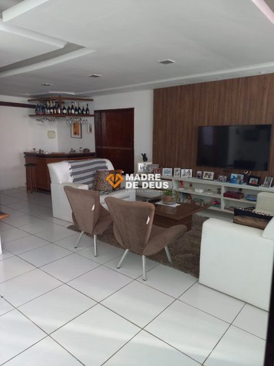 Casa, 6 quartos, 263 m² - Foto 2