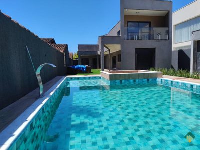 Casa, 5 quartos, 240 m² - Foto 2