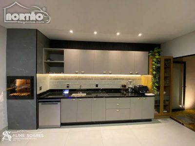 Casa, 4 quartos, 178 m² - Foto 3
