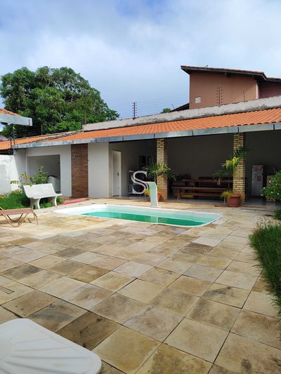 Casa, 3 quartos, 250 m² - Foto 1