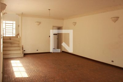 Casa, 3 quartos, 195 m² - Foto 2