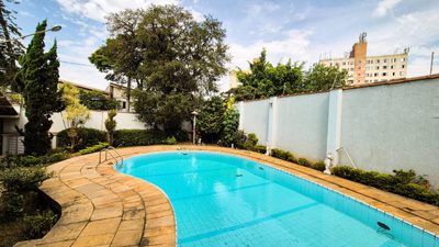 Sobrado, 4 quartos, 557 m² - Foto 1