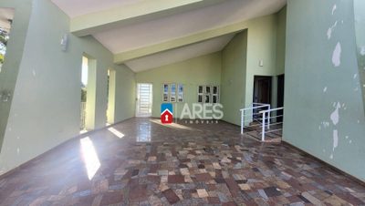 Casa, 5 quartos, 349 m² - Foto 2