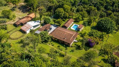Sítio, 6 quartos, 15 hectares - Foto 3