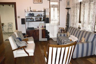 Casa, 6 quartos, 158 m² - Foto 2