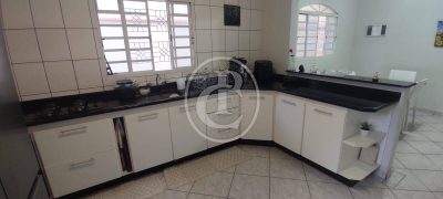 Casa, 4 quartos, 196 m² - Foto 3