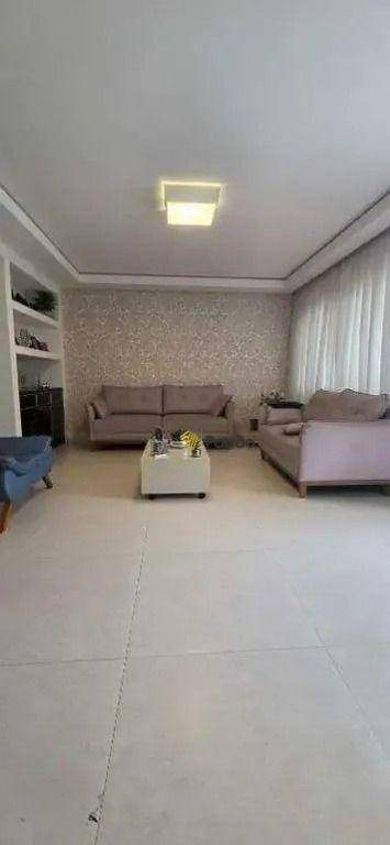 Sobrado, 3 quartos, 416 m² - Foto 2