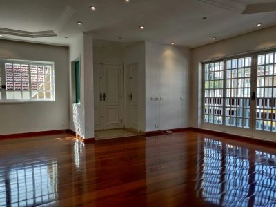 Casa, 4 quartos, 353 m² - Foto 2