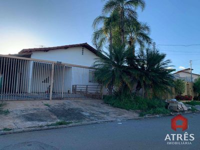 Casa, 4 quartos, 203 m² - Foto 1