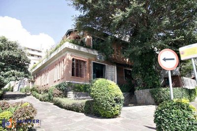 Casa, 4 quartos, 243 m² - Foto 1