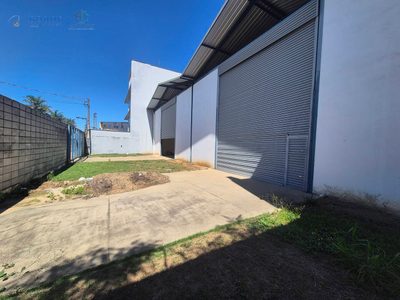 Depósito-Galpão, 805 m² - Foto 2