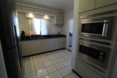 Casa, 3 quartos, 207 m² - Foto 4