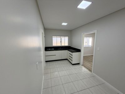 Casa, 4 quartos, 220 m² - Foto 2