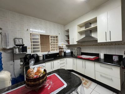 Casa, 3 quartos, 264 m² - Foto 4