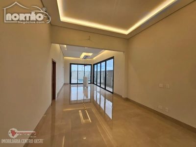 Casa, 1 quarto, 208 m² - Foto 2