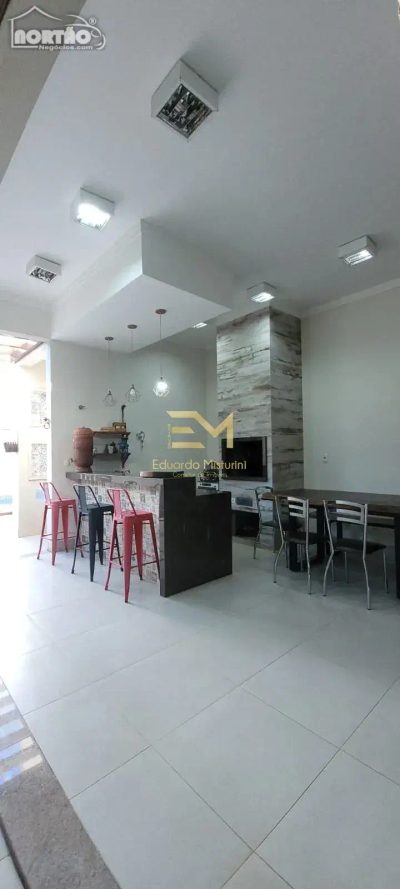 Casa, 1 quarto, 248 m² - Foto 3