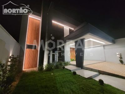 Casa, 5 quartos, 196 m² - Foto 2